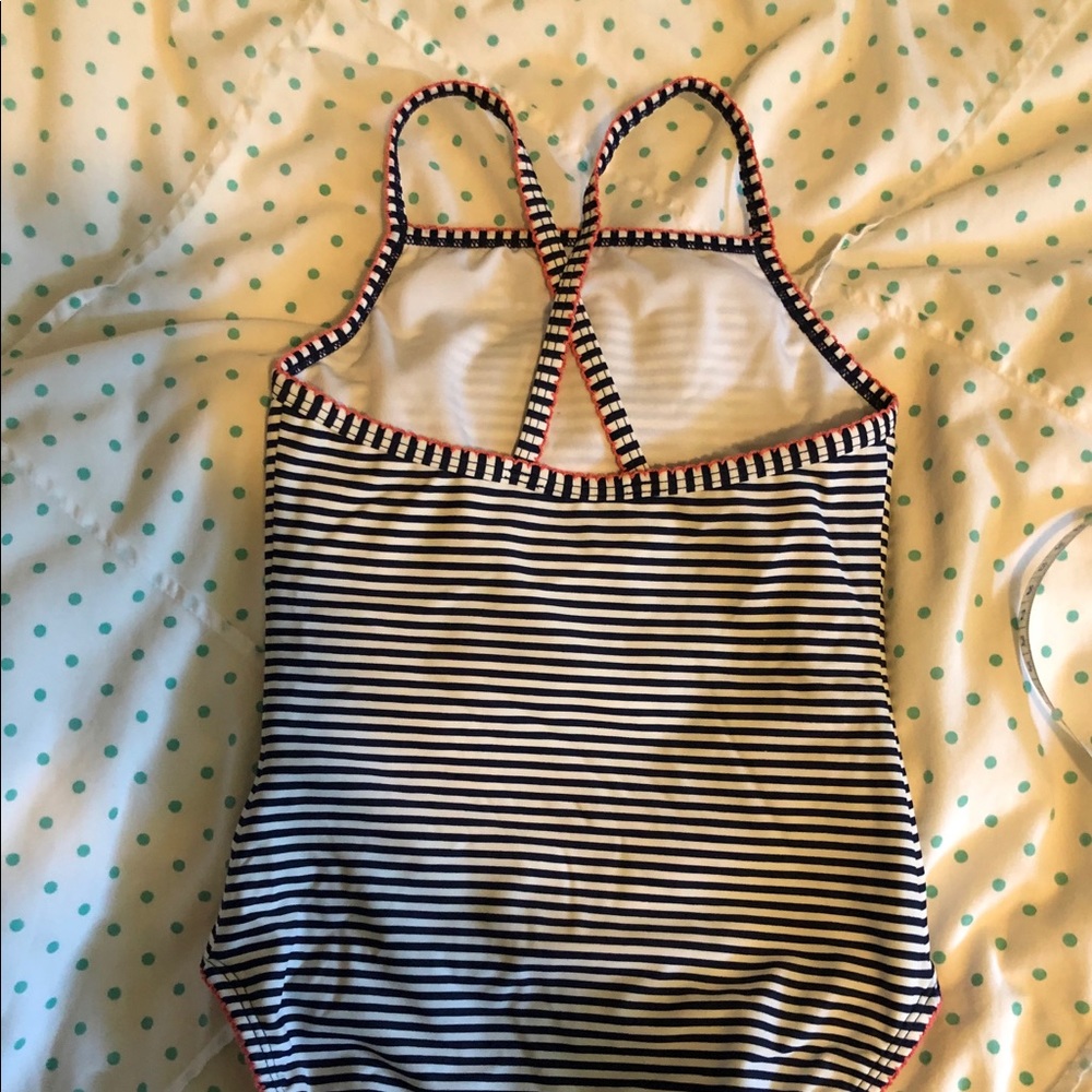 Swimsuit - Picture 7 of 8